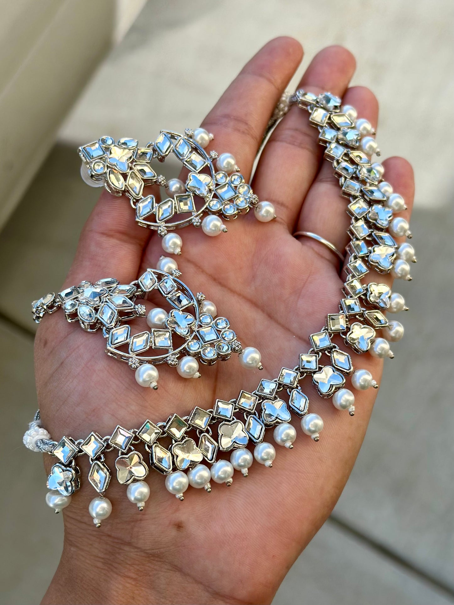 Silver necklace set with earrings, Code: E10