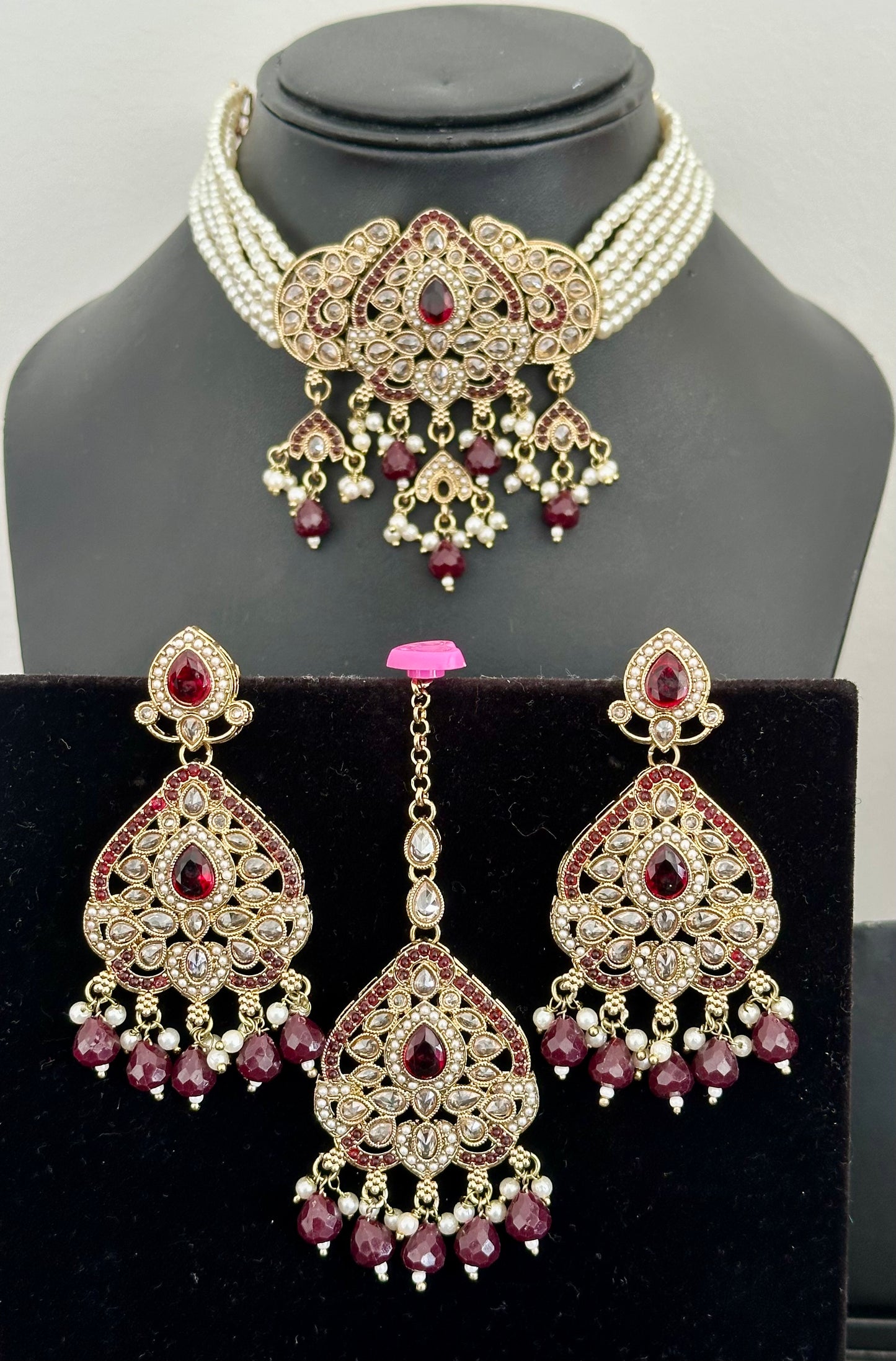 Maroon necklace set with earrings, Code: E11