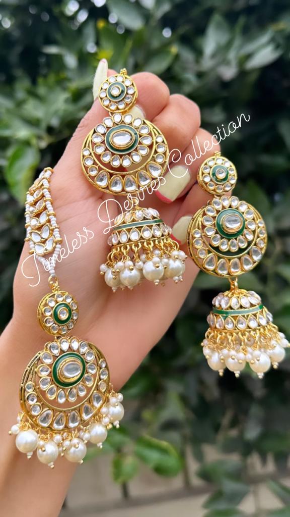 White & Golden Jhumka Earrings tikka in Fine Kundan