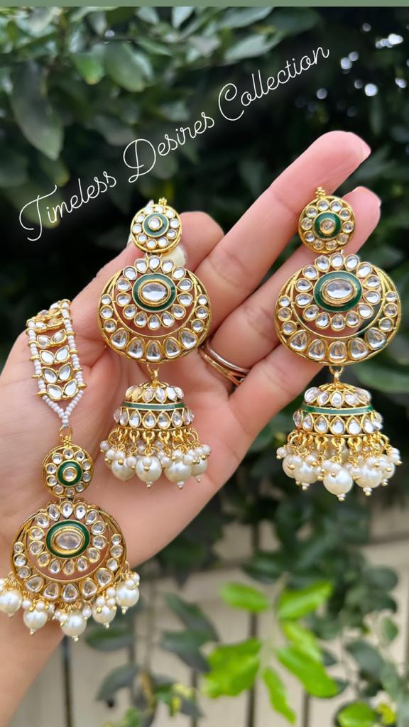 White & Golden Jhumka Earrings tikka in Fine Kundan
