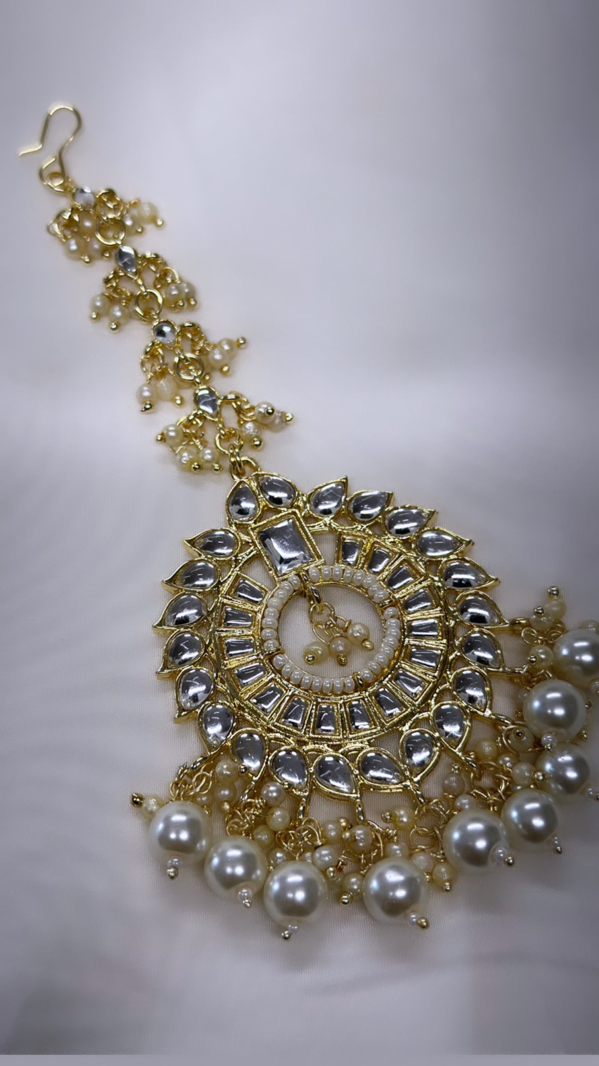 Medium Sized Pearl Kundan tikka