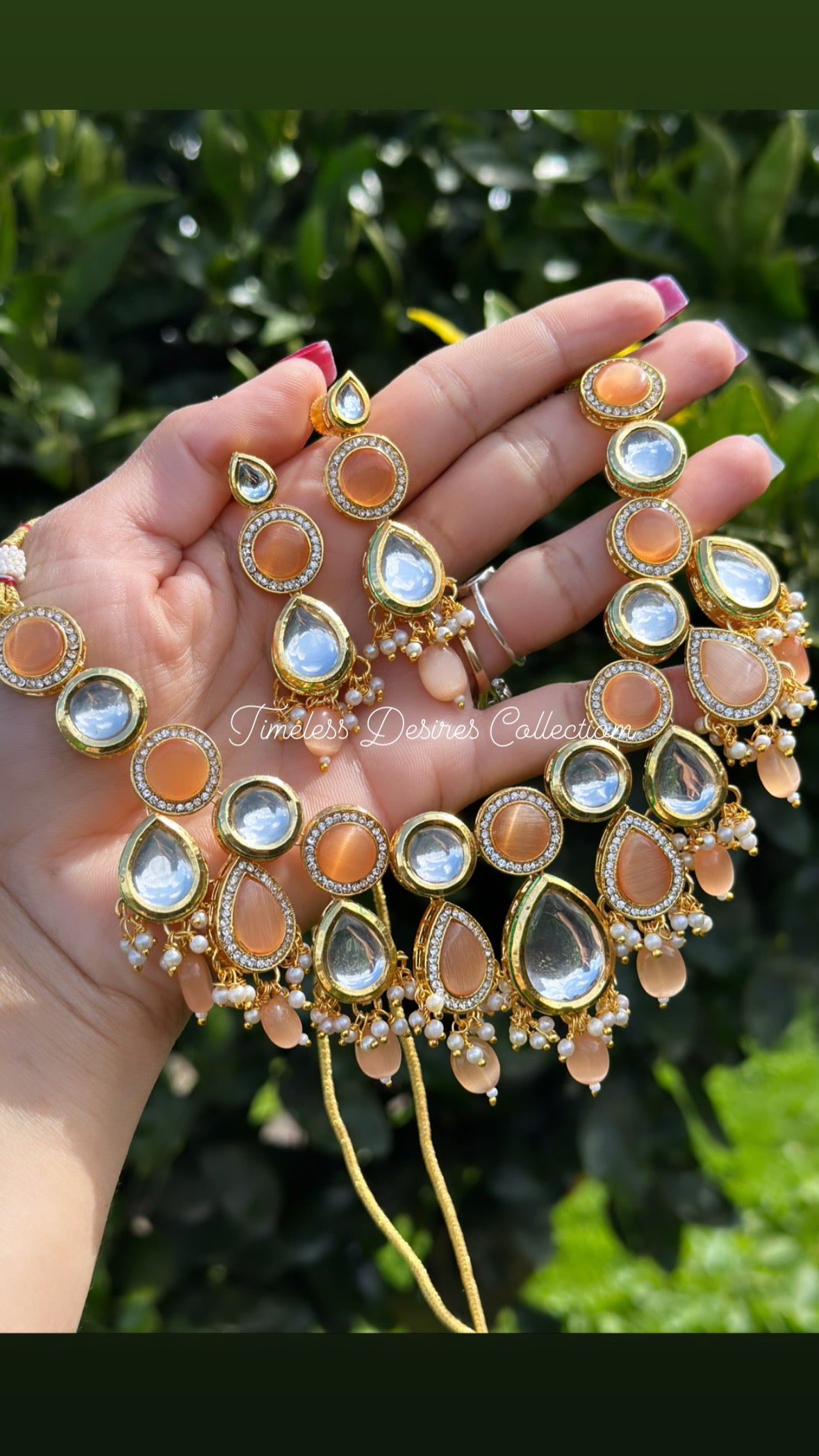 Peach necklace / choker set in monalisa ( high quality )
