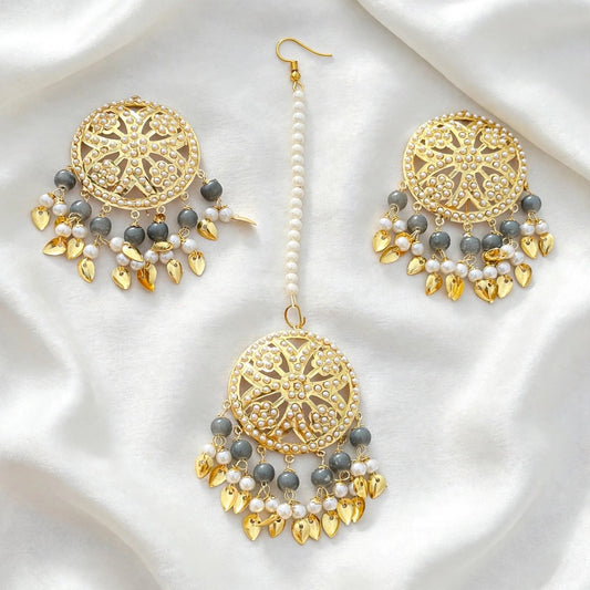 Grey earrings with tikka in Jadau with pipal patti