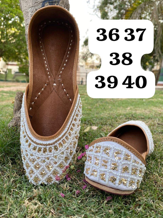Punjabi jutti with white & golden hand work