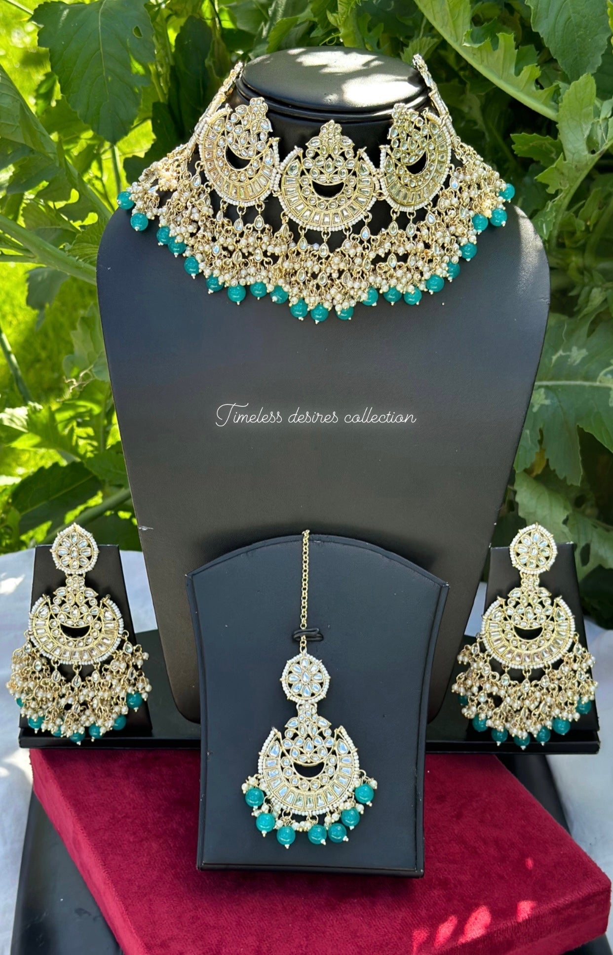 Sky blue or light blue pearl loaded choker / necklace set in Kundan