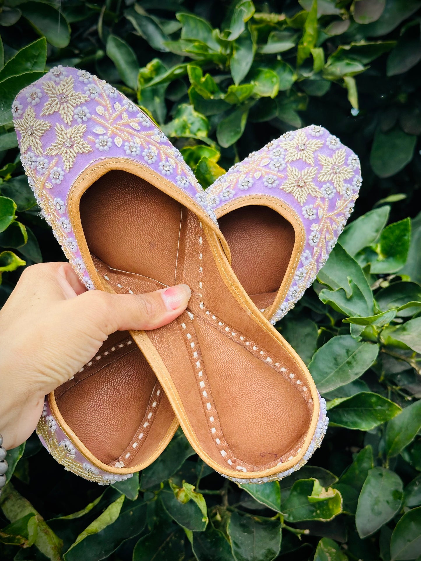 Light purple colour punjabi jutti with hand work