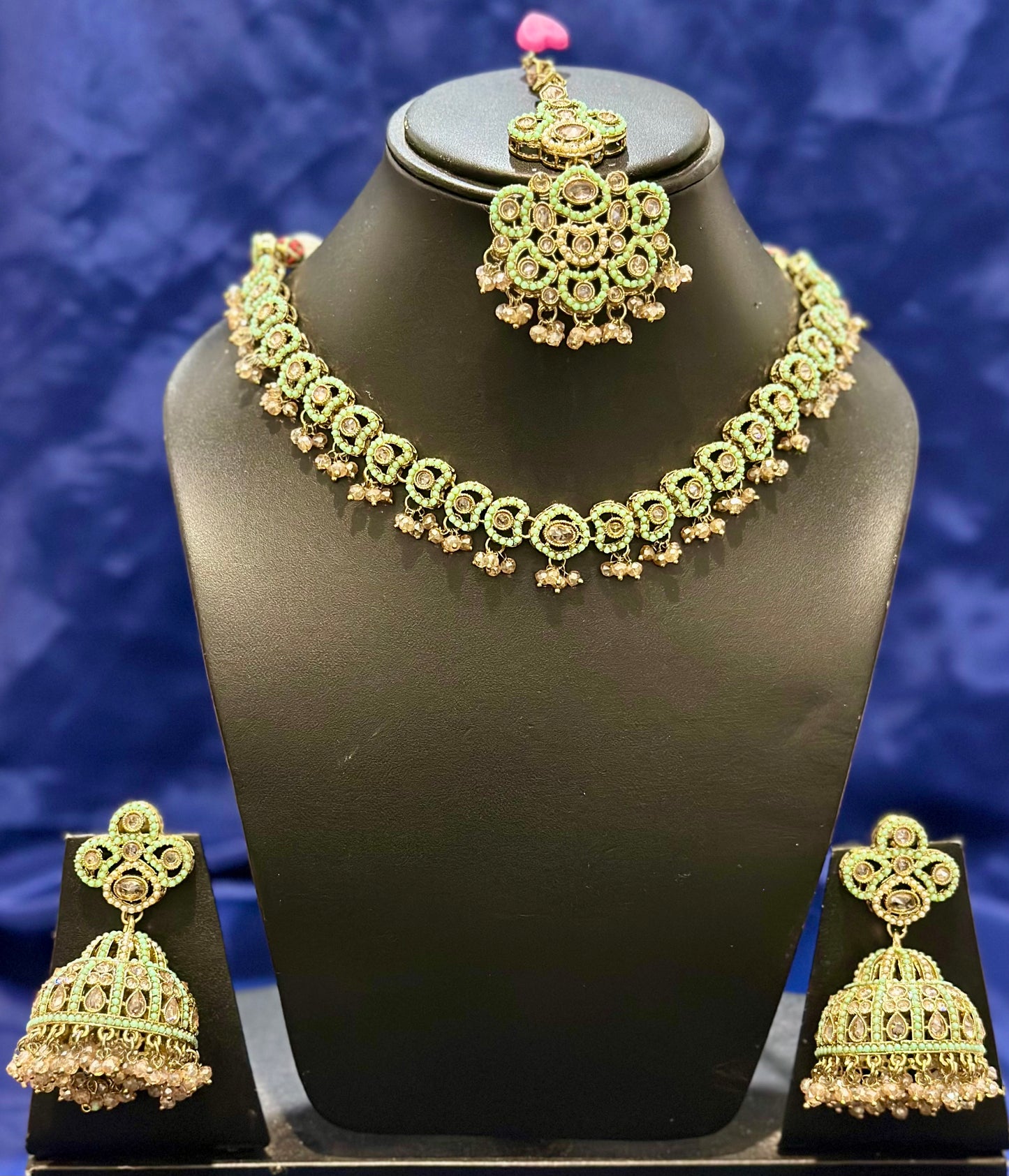 Necklace set with earrings and tikka in polki, Colour: Mint, Code: 082