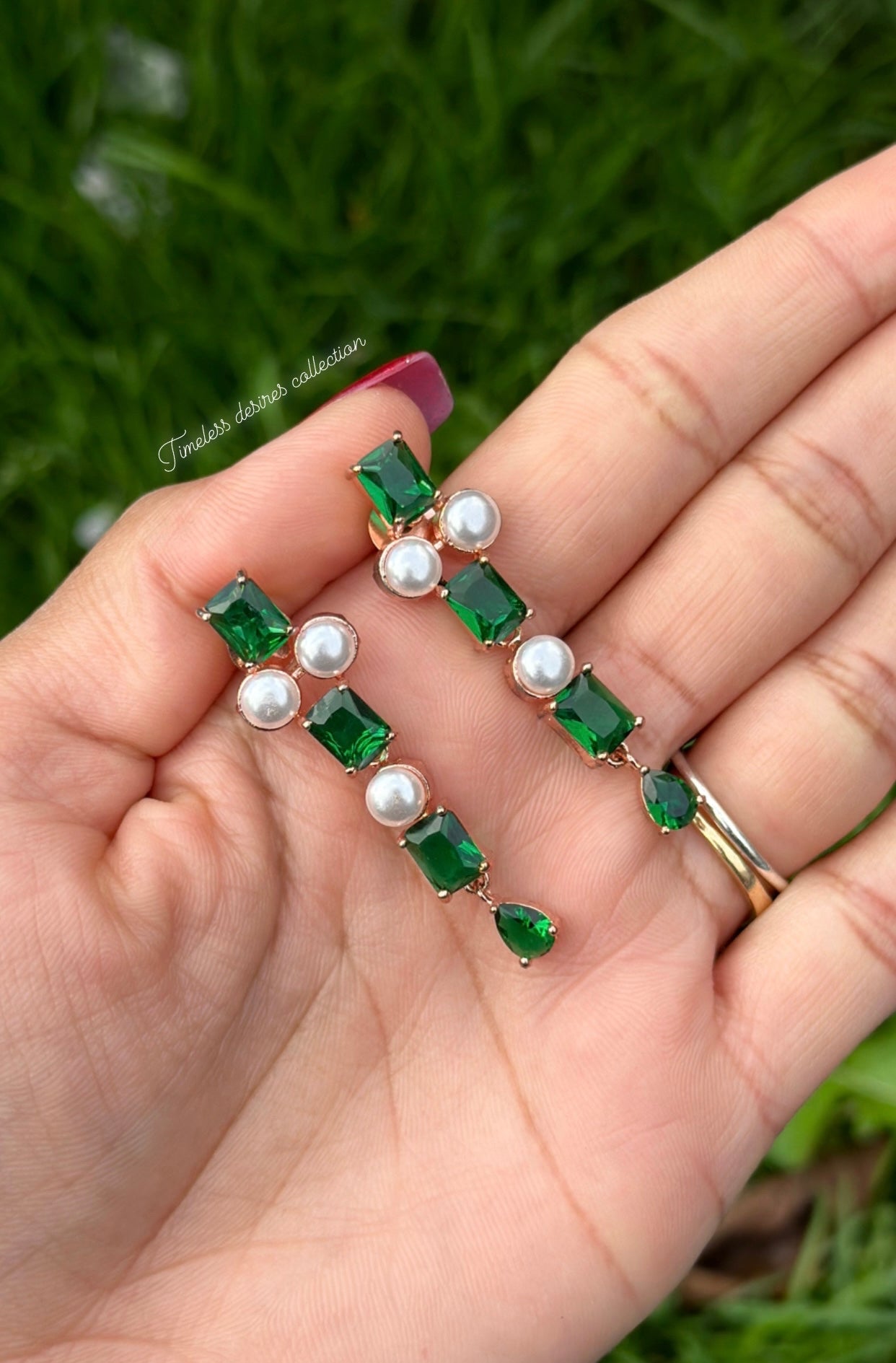 Green American diamond necklace set rose gold polish