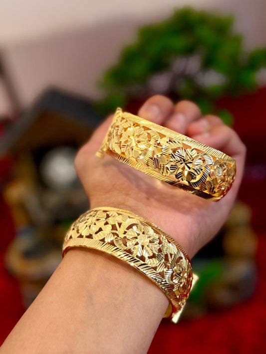 Gold Plated Traditional Kangan - Set of 2  ( X12 )