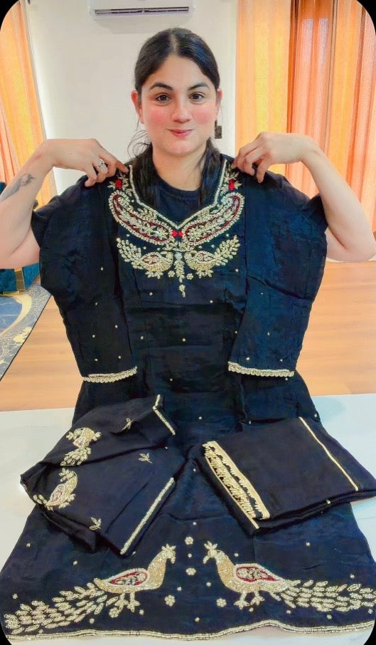 Partywear hand work suit (Colour: Black ), Code: 996