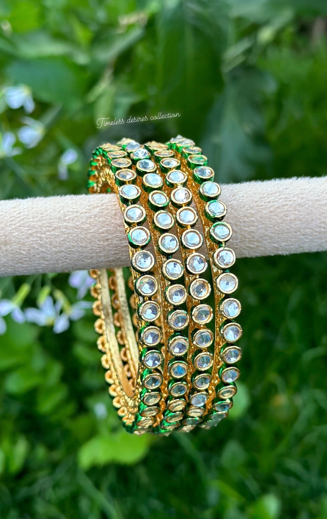 Golden kangan / bangles in Meenakari Kundan ( set of 4 )