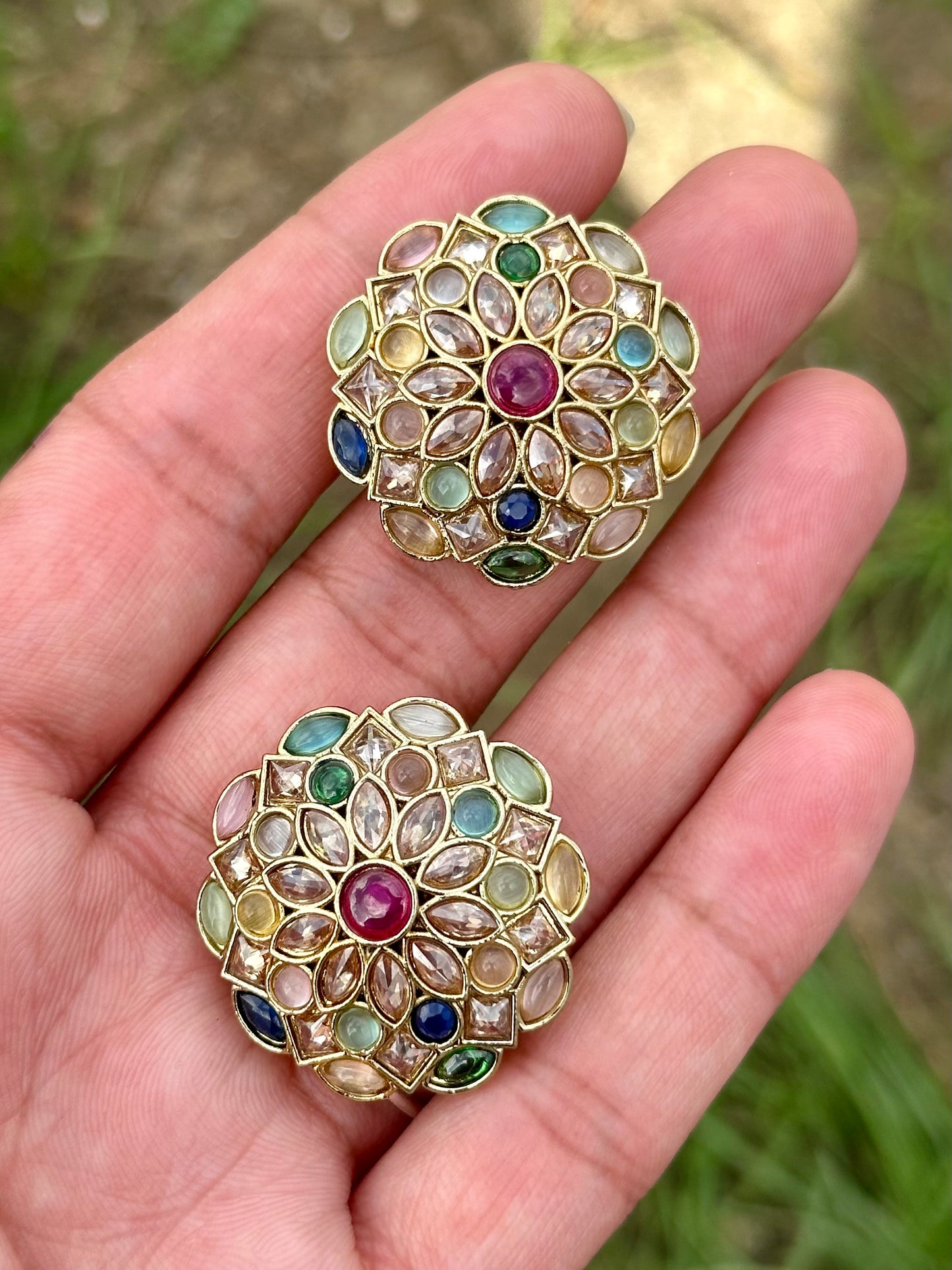 Multi stud earrings - J29