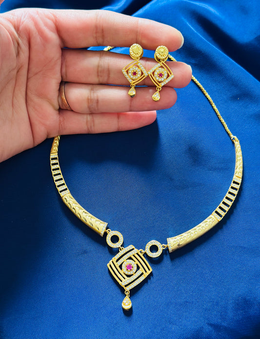 Gold Look Necklace Set - (Code:041)