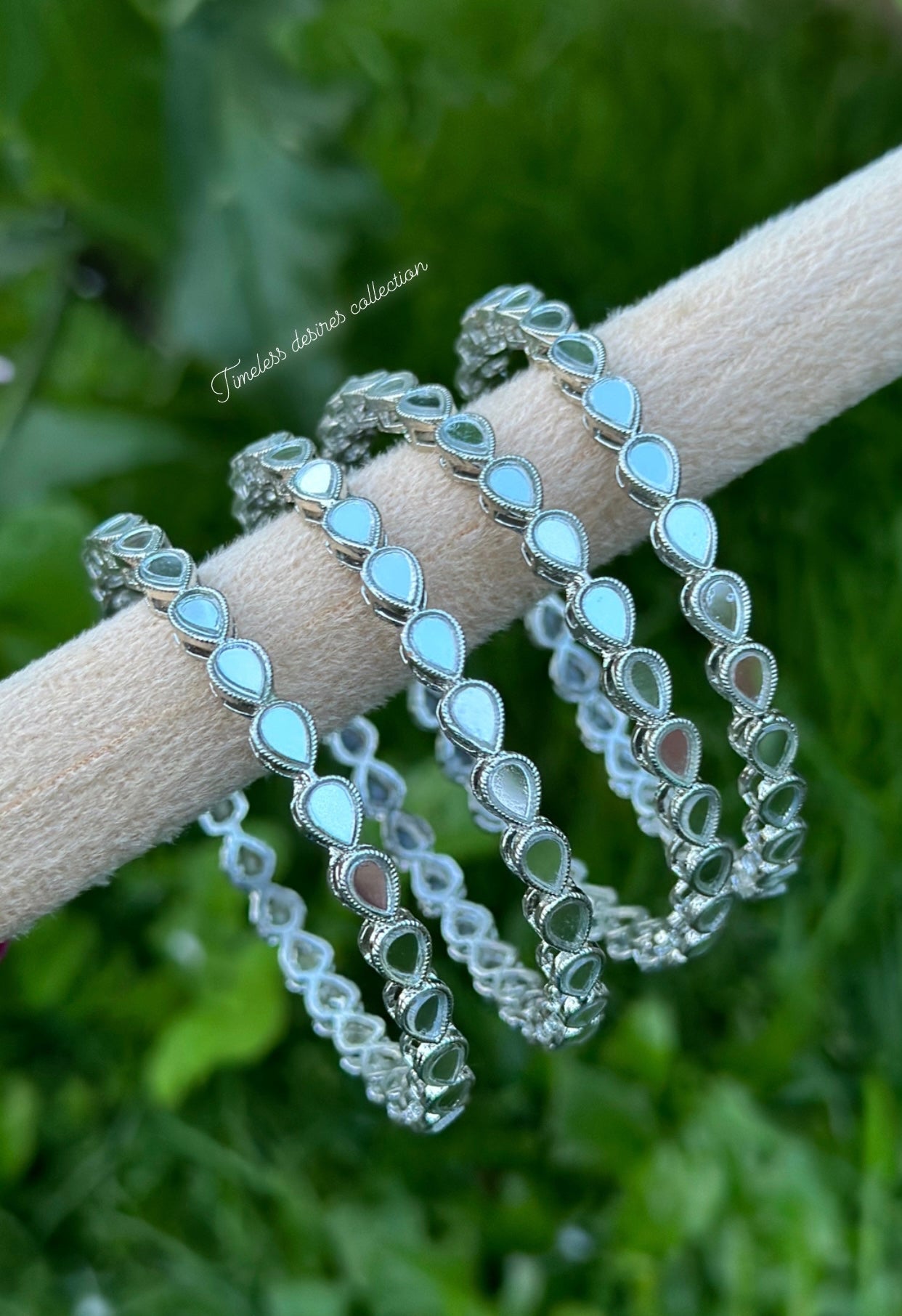 Silver bangles / kangan’s in mirror ( set of 4 )