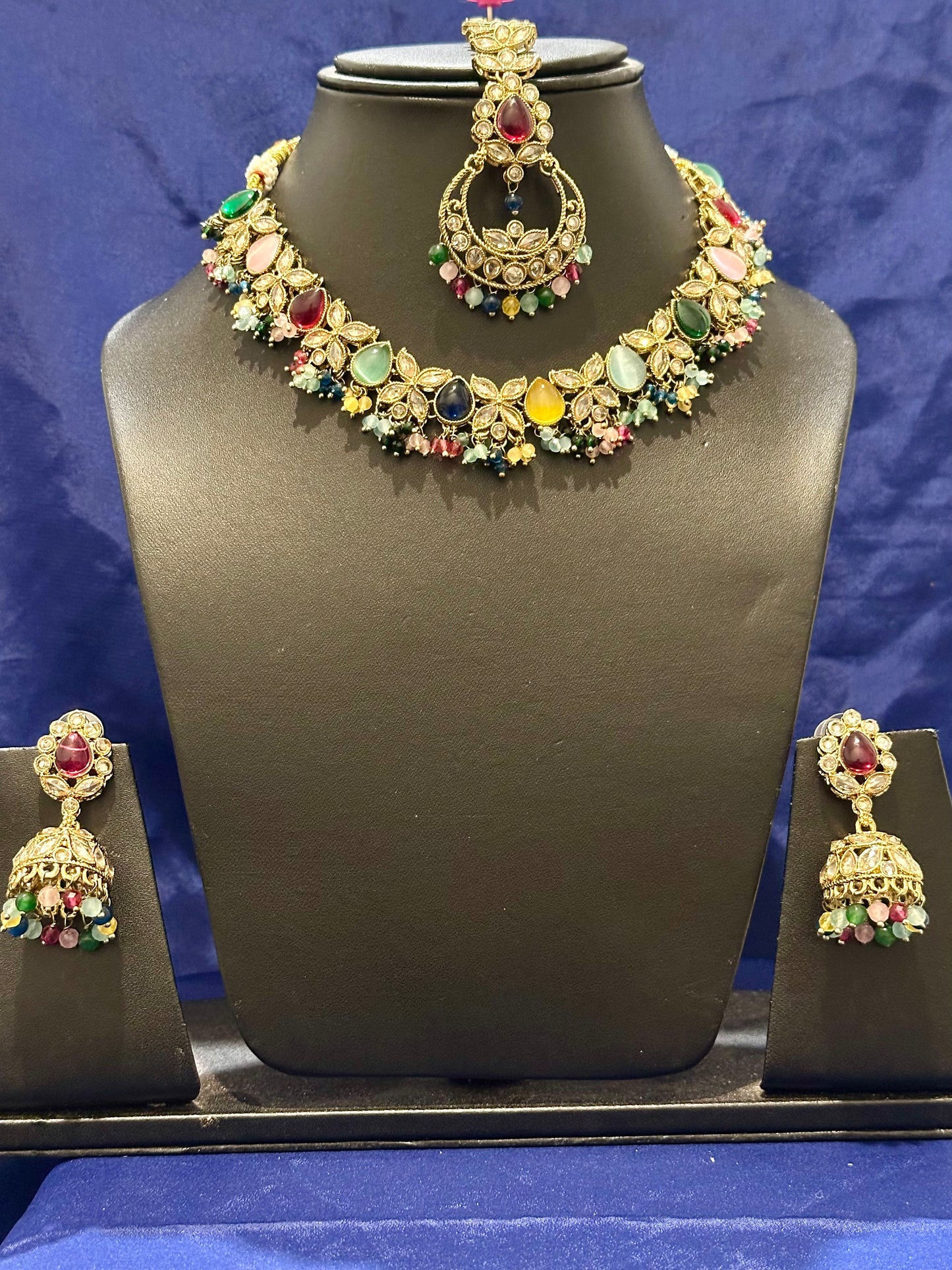 Necklace set with earrings and tikka in polki, Colour: Multi, Code: 112