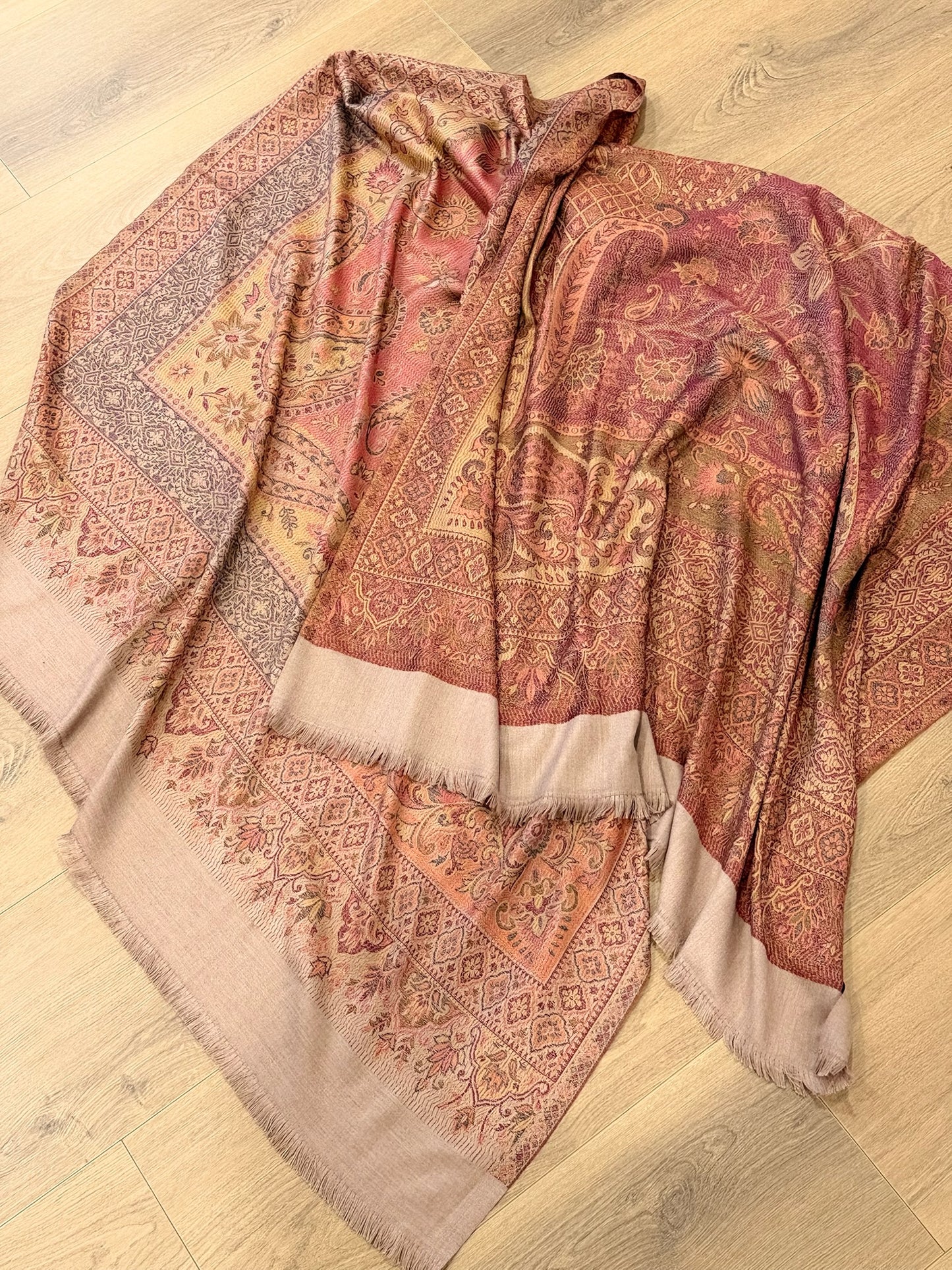 Double sided pashmina shawl : Code Y29