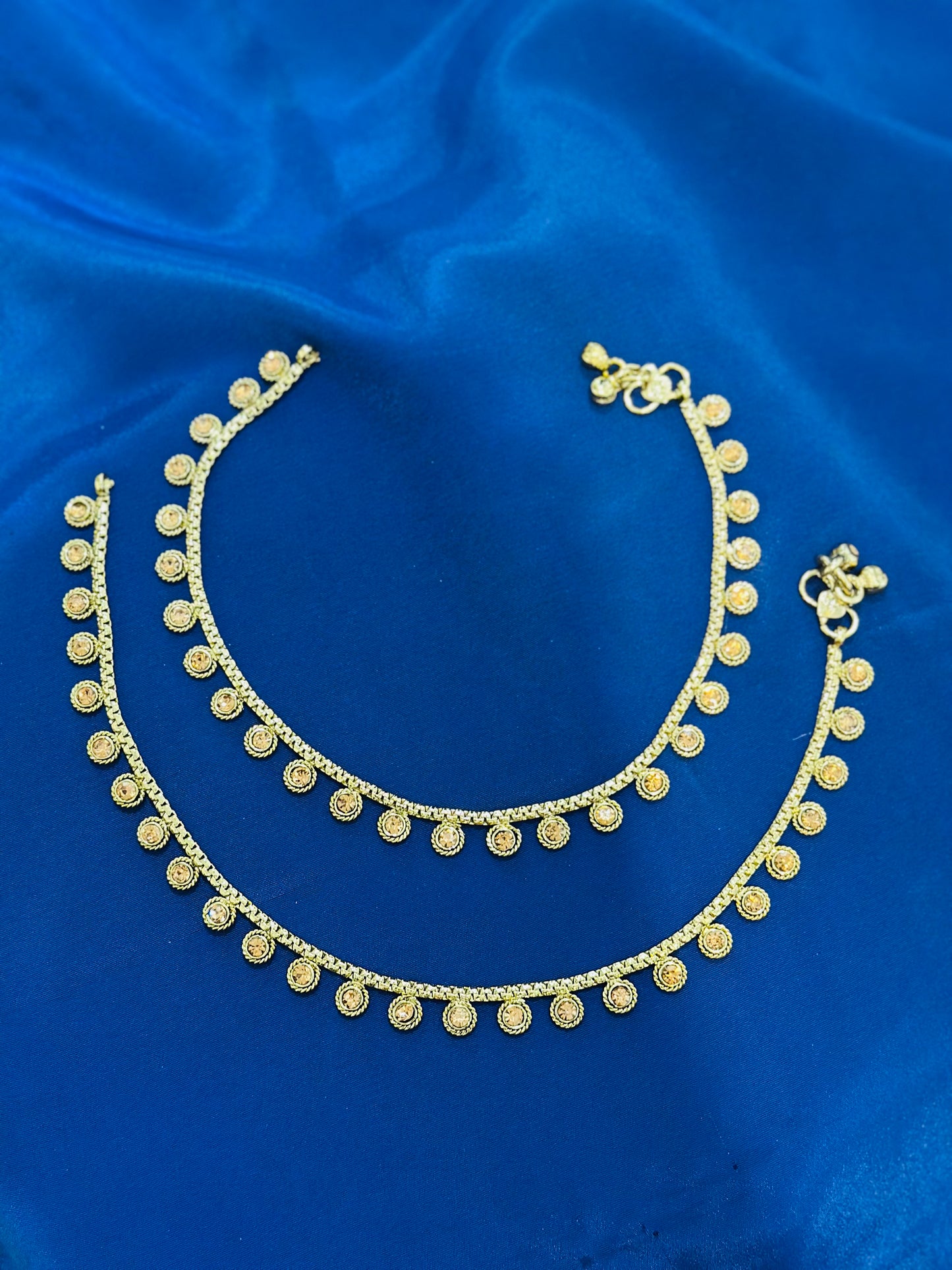 Antiq anklets in gold colour - (Code:055)