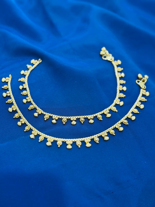 Polki anklets in gold colour - (Code:062)