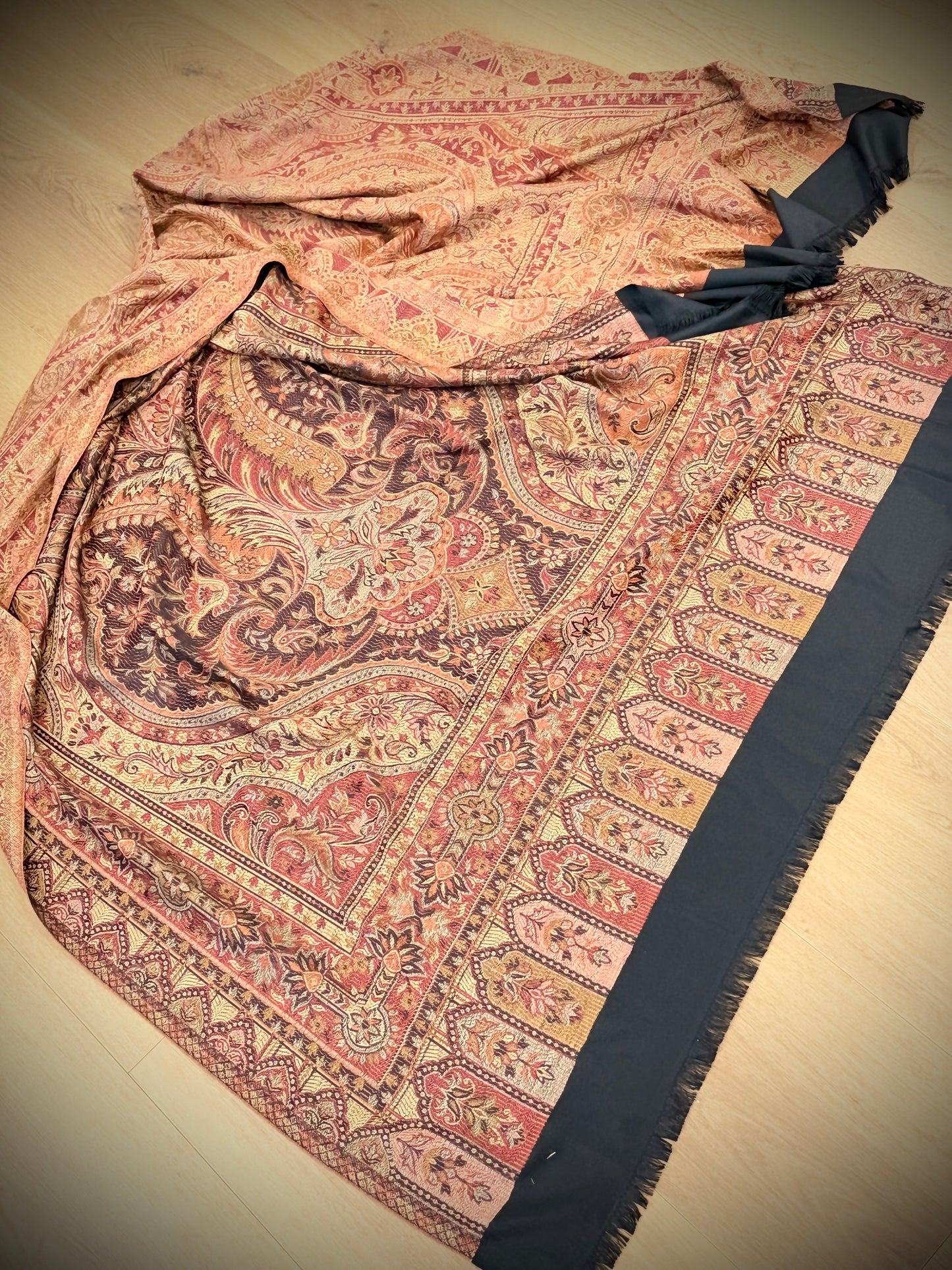 Double sided pashmina shawl : Code Y20
