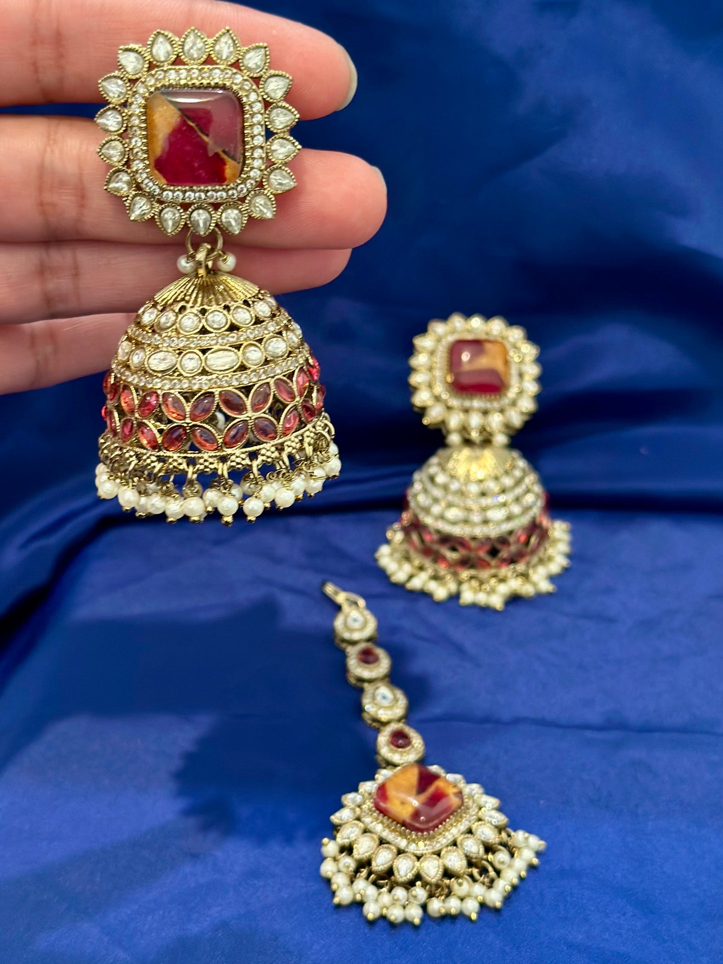 Kundan earrings, Colour: Ruby, (Code:082)