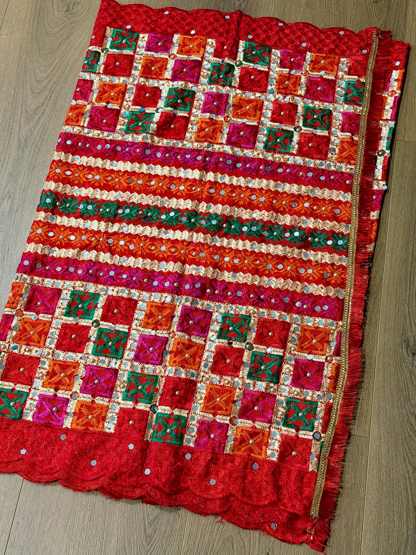 Red phulkari - 0007