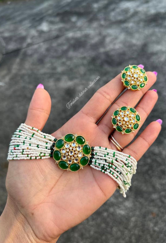 Green choker / necklace set with studs in gold plating
