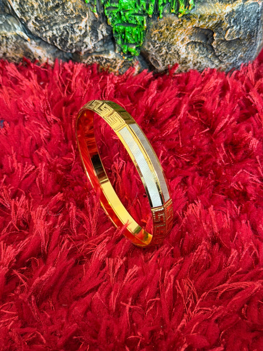 Men’s Golden Kada - ( Free size )