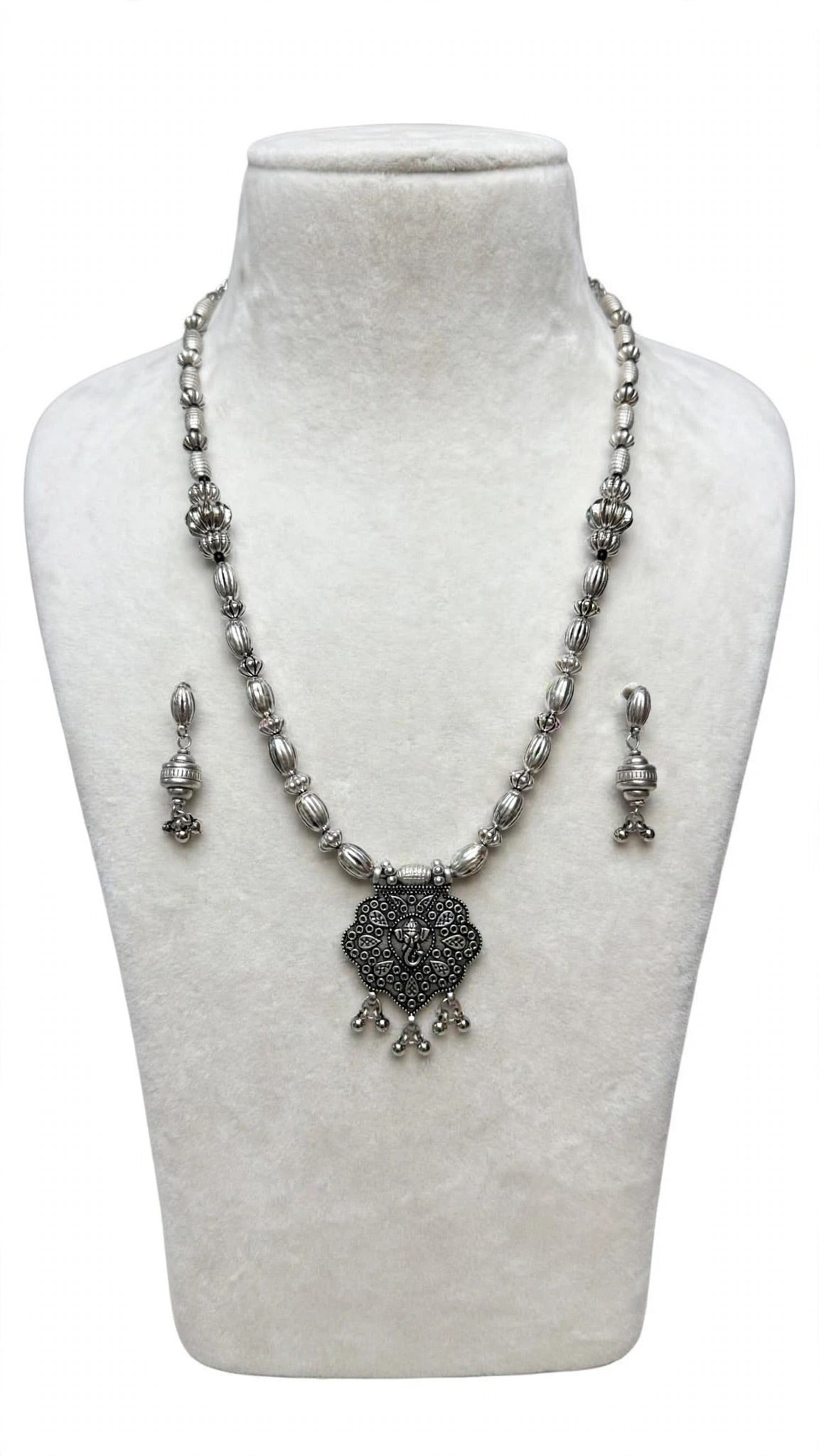 Oxidised necklace