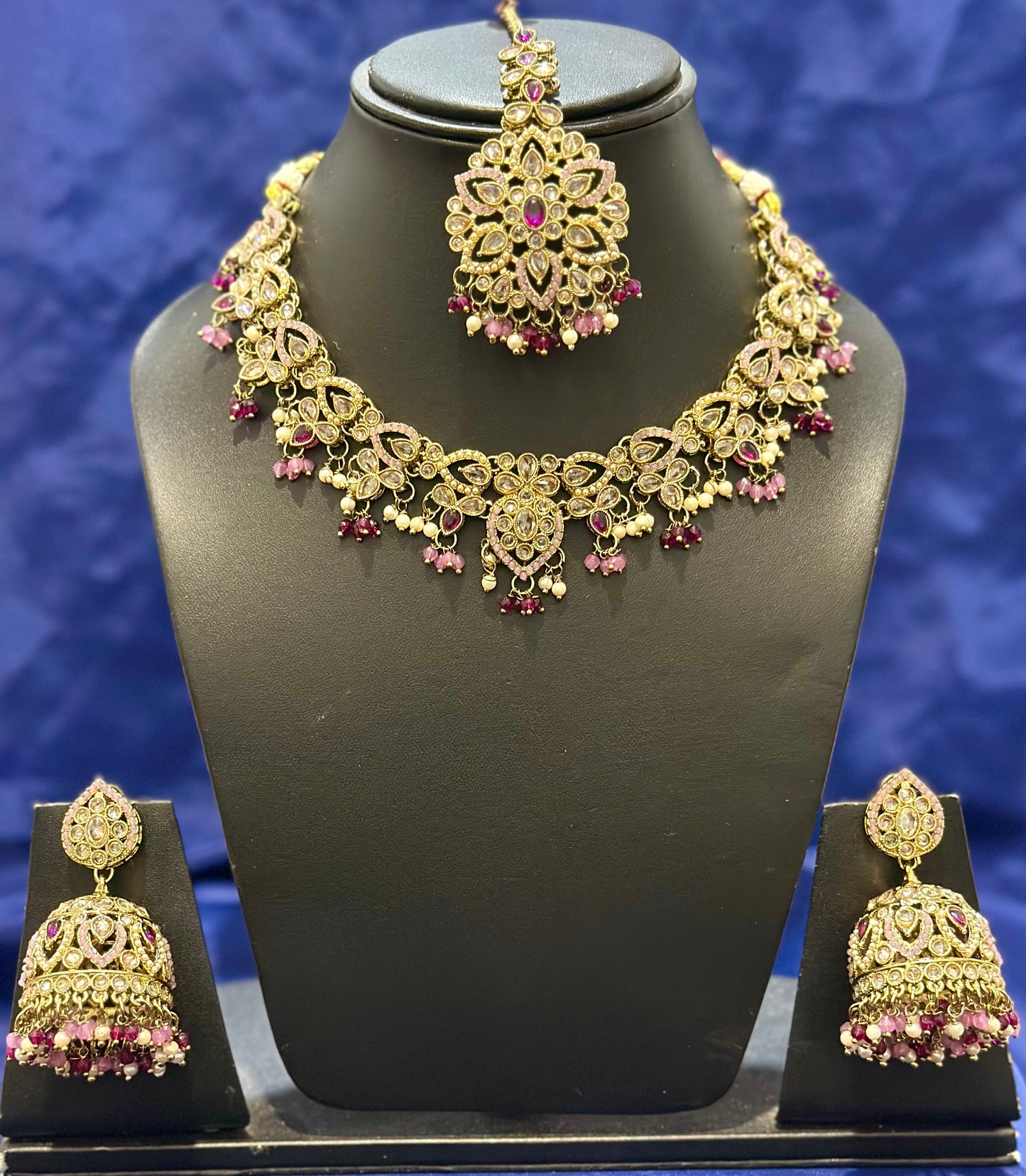 Necklace set with earrings and tikka in polki, Colour: Purple, Code: 083