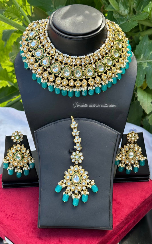 Sky blue or light blue choker / necklace set in Kundan ( high quality )