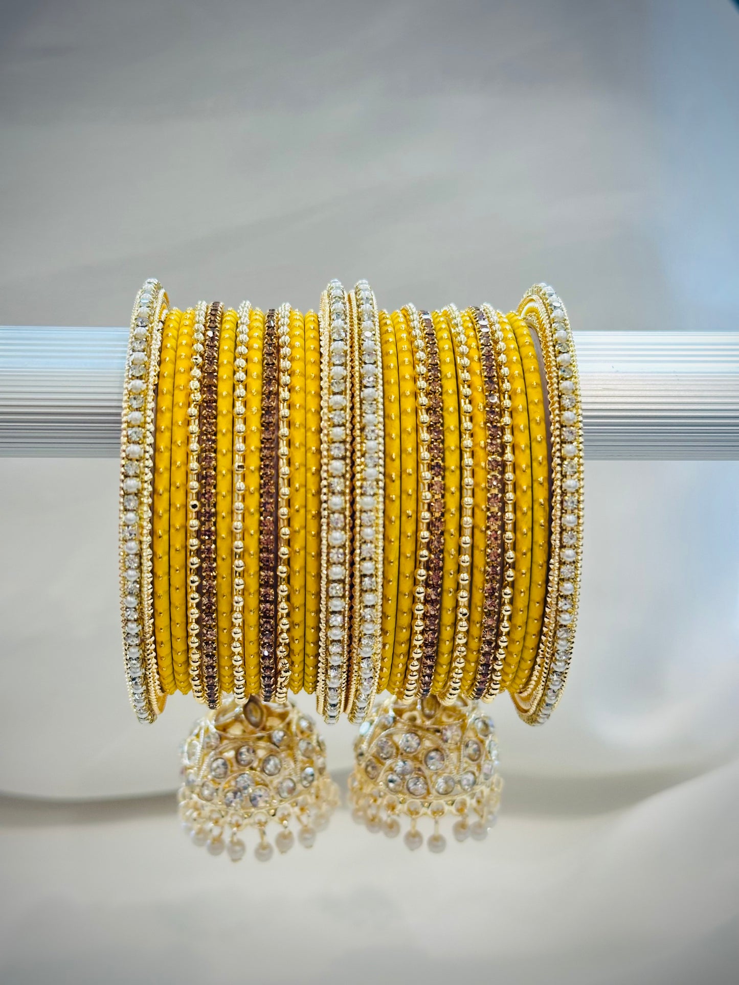 Bangle set with latkan - Colour: Yellow ( Code: 023)