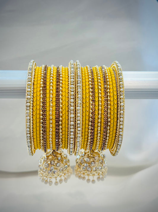 Bangle set with latkan - Colour: Yellow ( Code: 023)