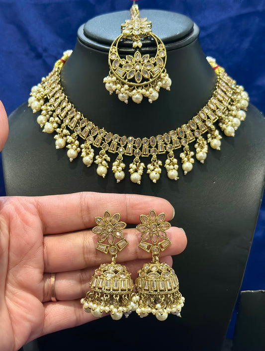 Necklace set with earrings and tikka in polki, Colour: Golden, Code: 111