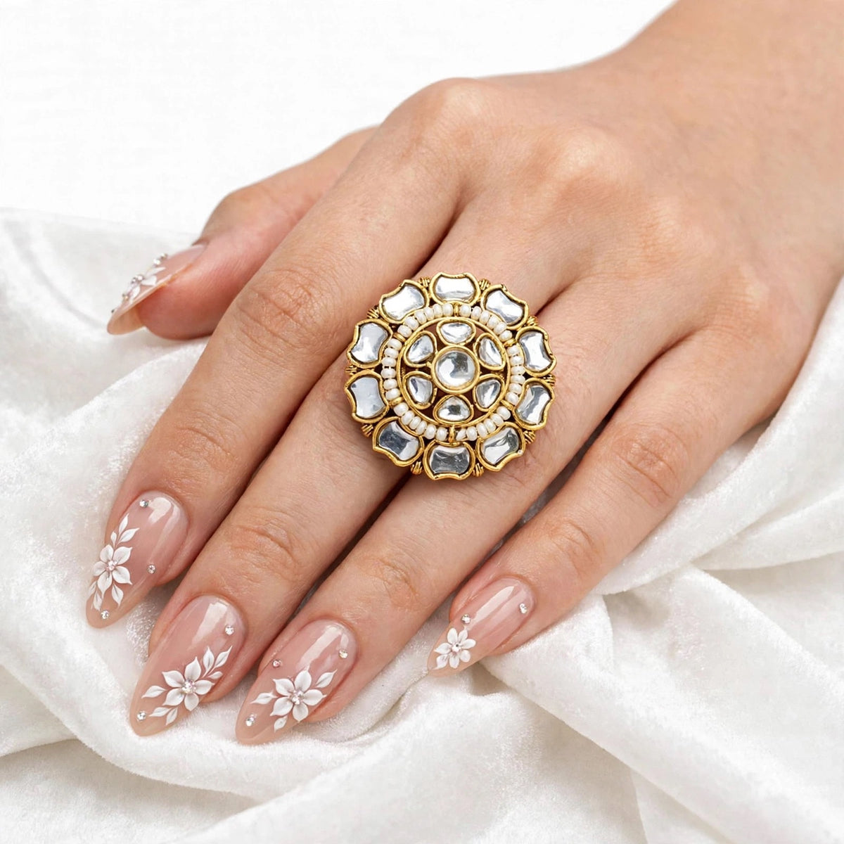 Ring in adjustable size