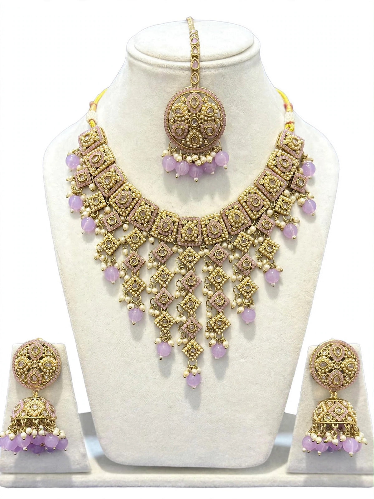 Necklace set with earrings and tikka in polki, Colour: Lavender, Code: 104