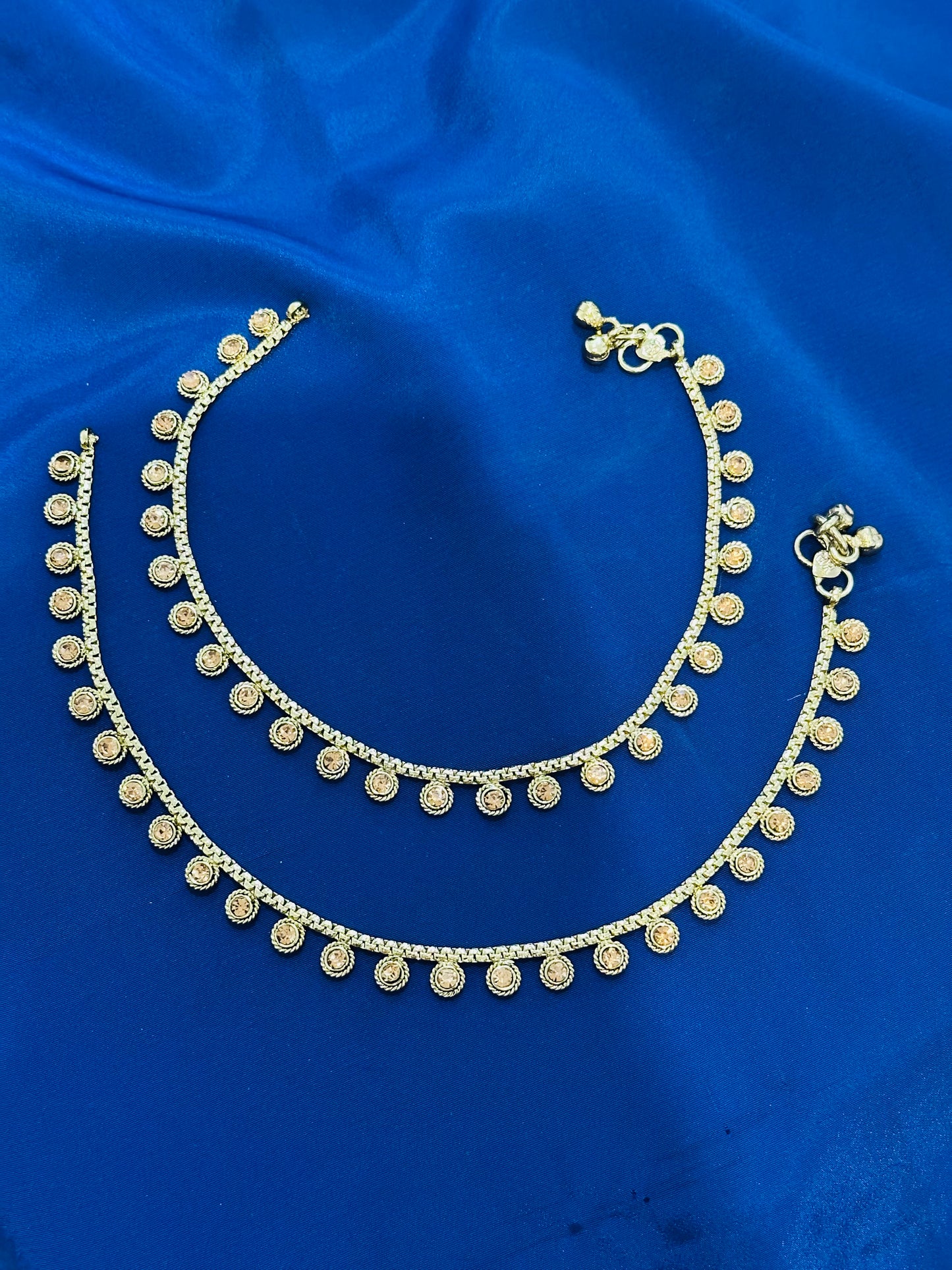 Antiq anklets in gold colour - (Code:055)