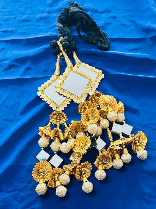 Golden coloured paranda, ( Code: 30)