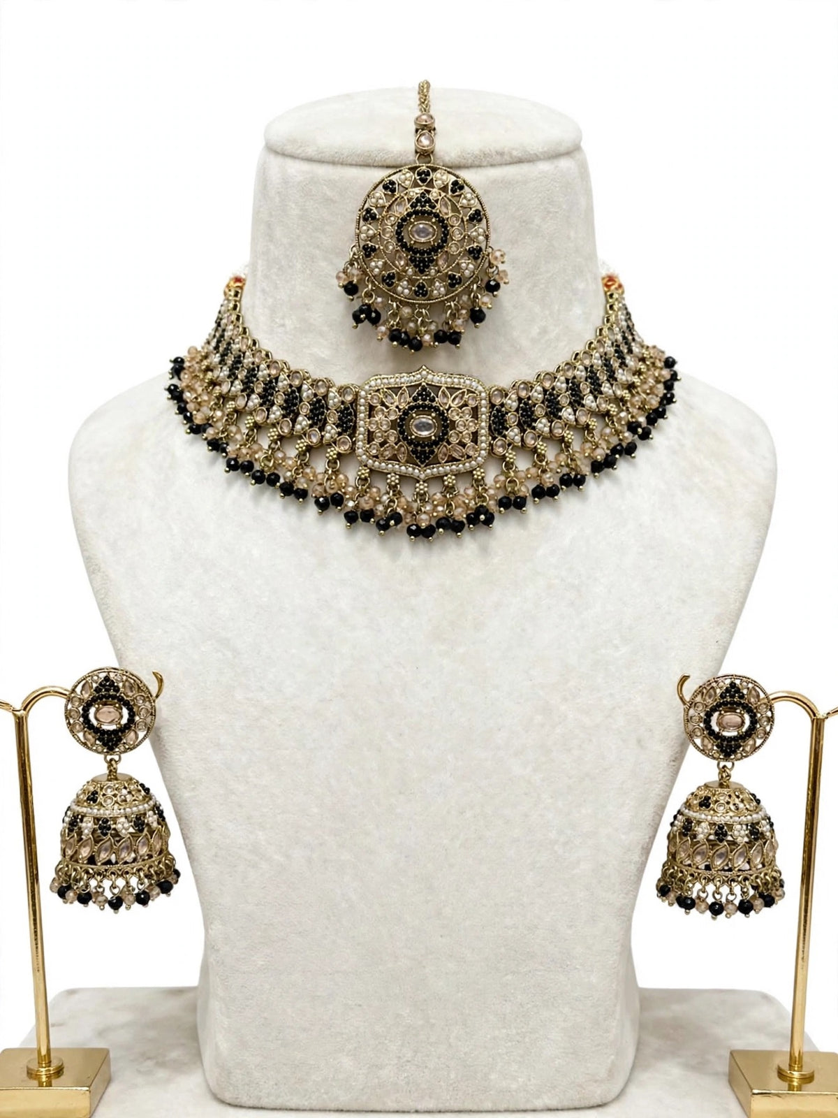 Necklace set with earrings and tikka in polki, Colour: Black, Code: 090