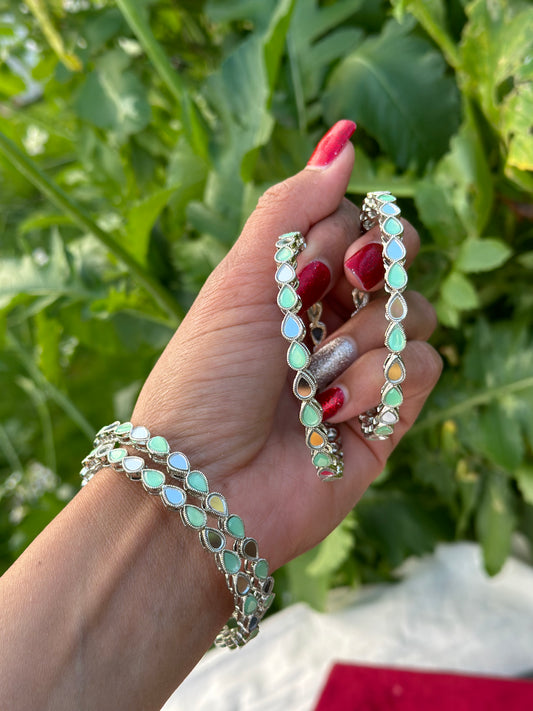Mint Kangan / bangles in mirror ( set of 4 )