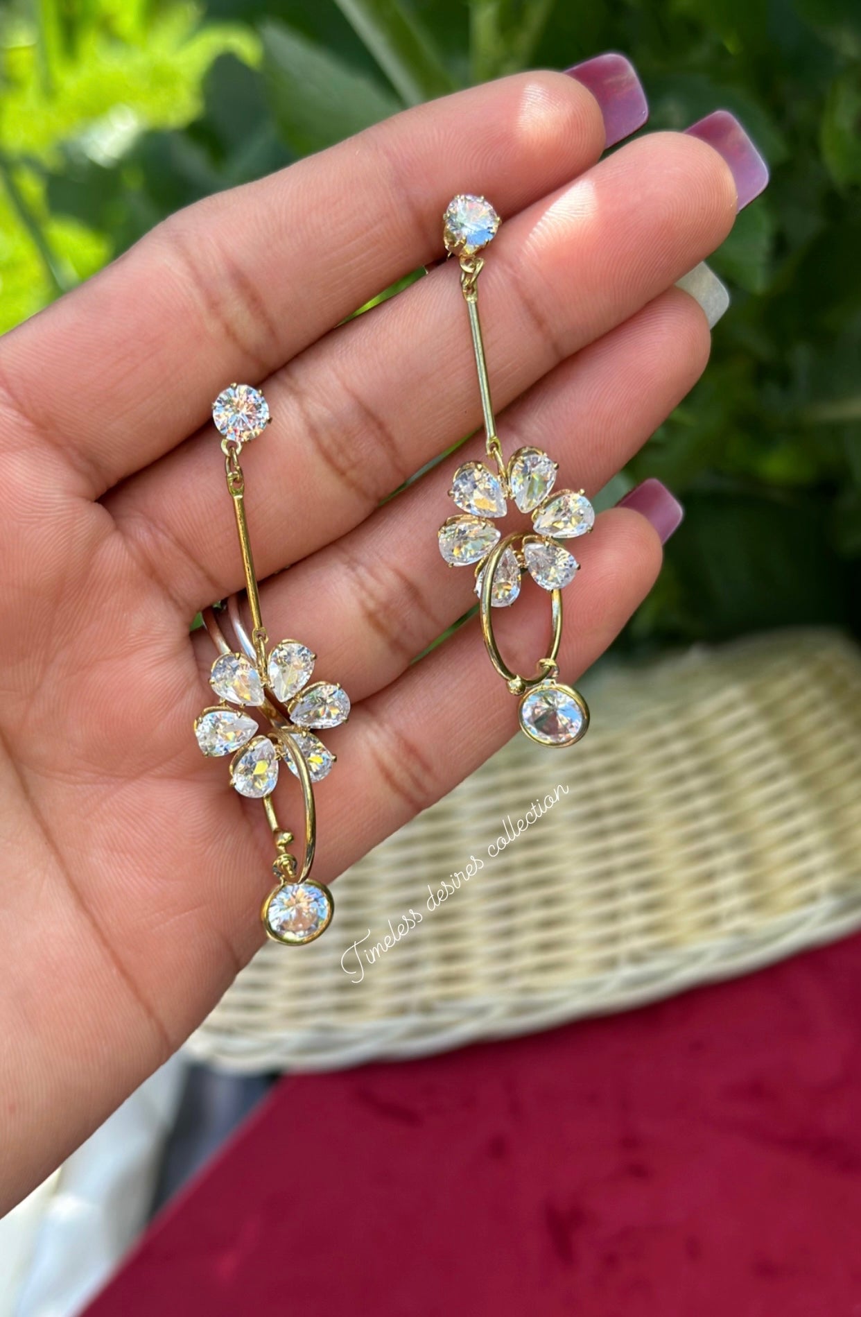 Golden hanging earrings in western style