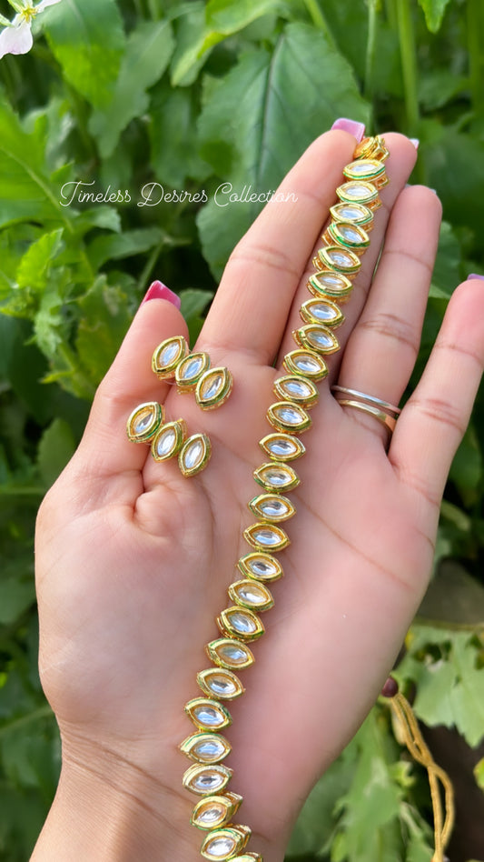 Golden Necklace / choker set