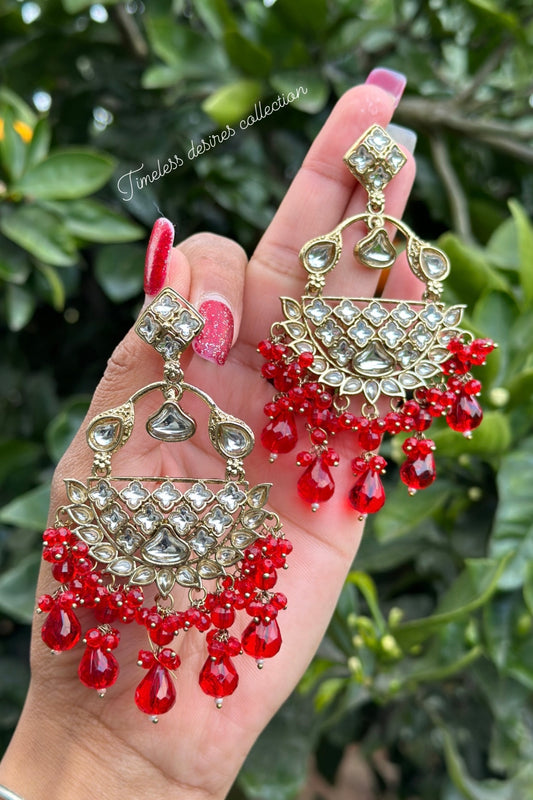 Red earrings in kundan 👌