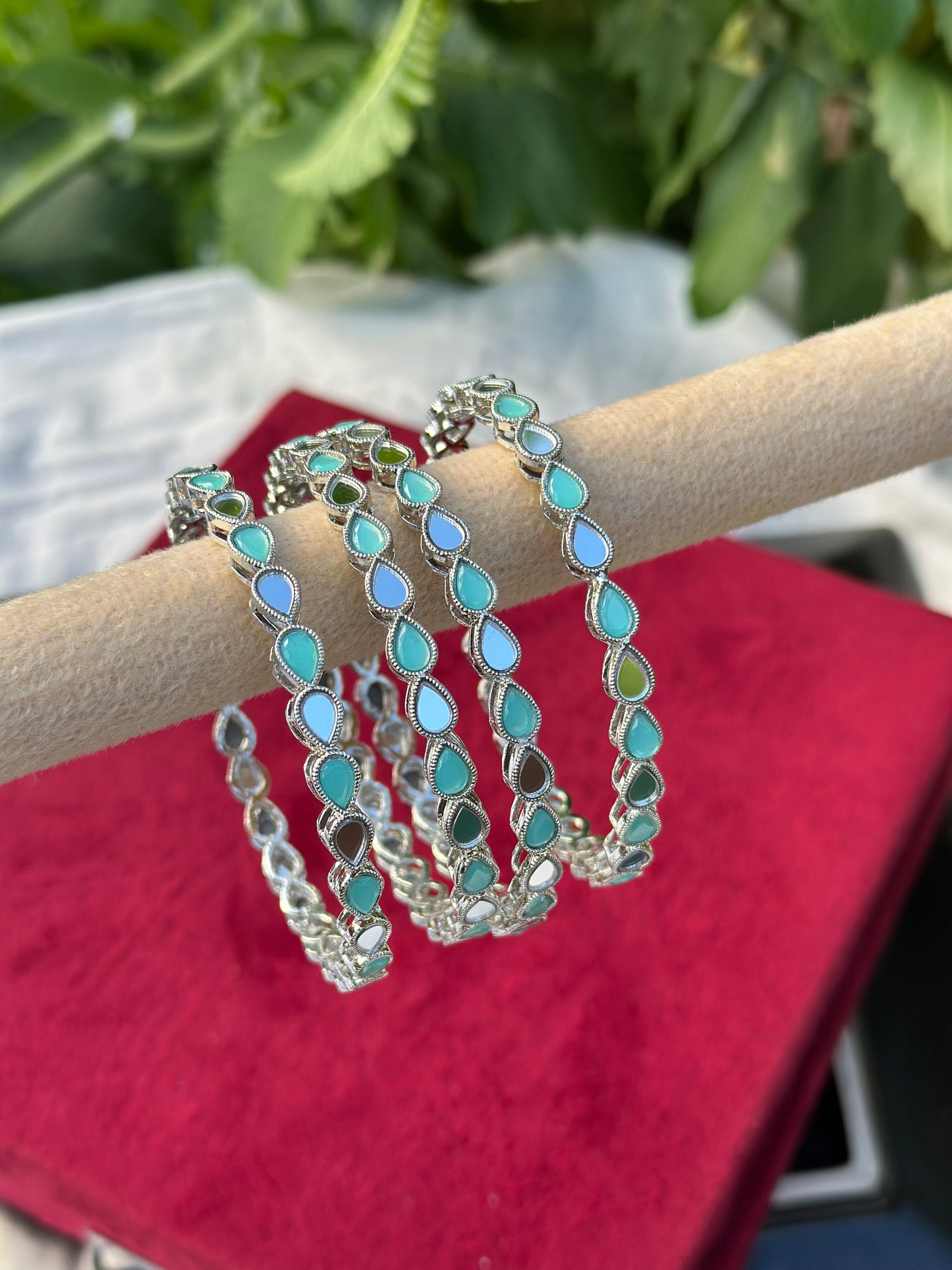 Pista green mirror Kangan / bangles in silver ( set of 4 )