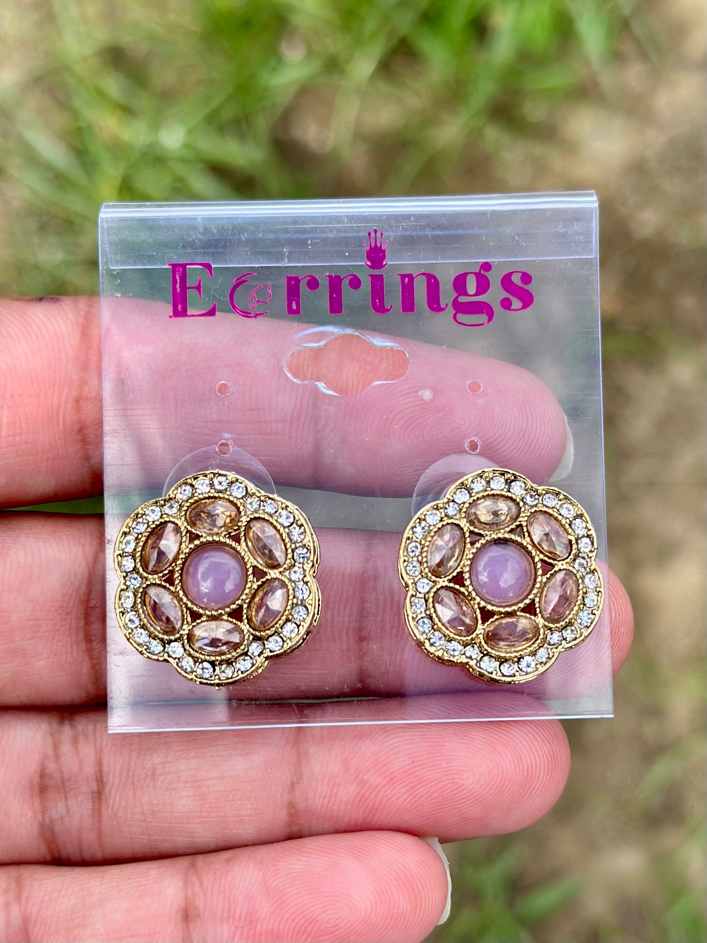 Baby pink stud earrings - J28