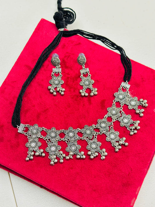 Double layered oxidised necklace set with earrings