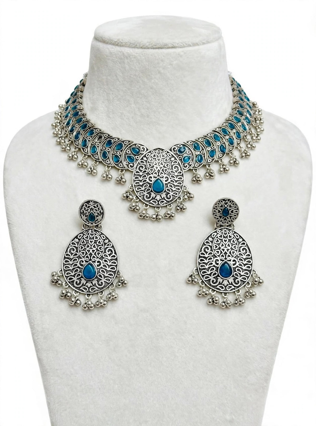 Necklace set with earrings
