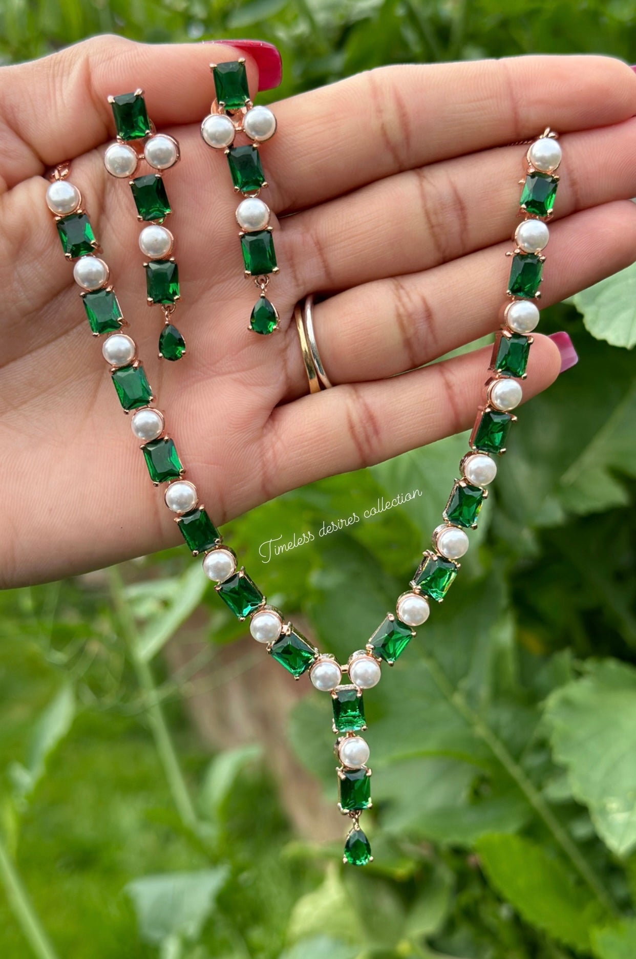Green American diamond necklace set rose gold polish