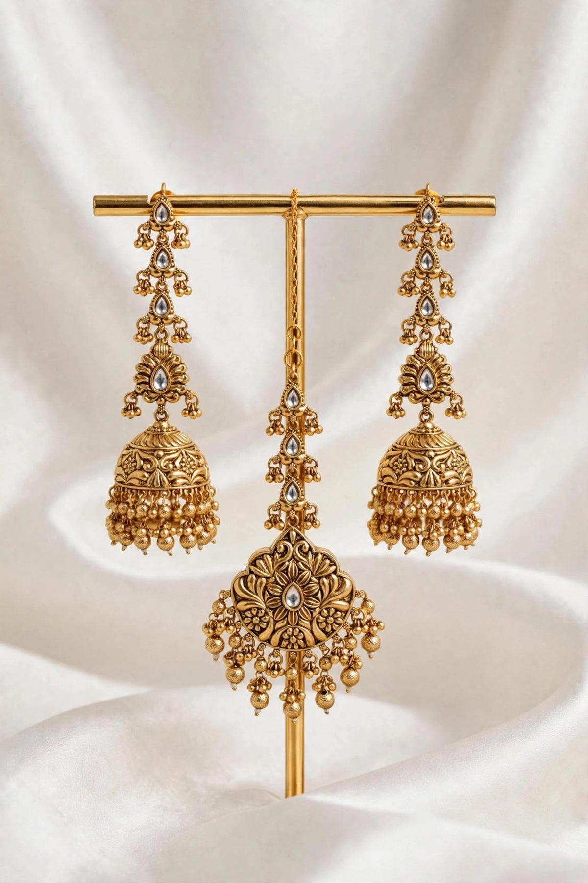 Earrings with tikka, Code: 051
