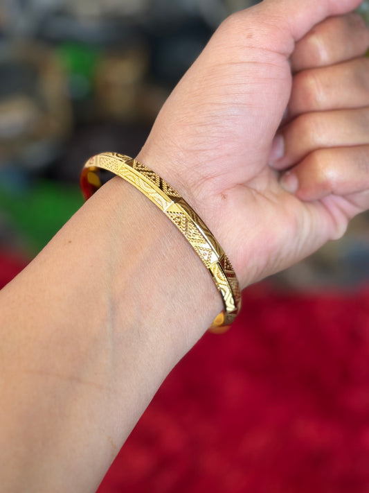 Men’s Golden Kada - ( Free size ) x28