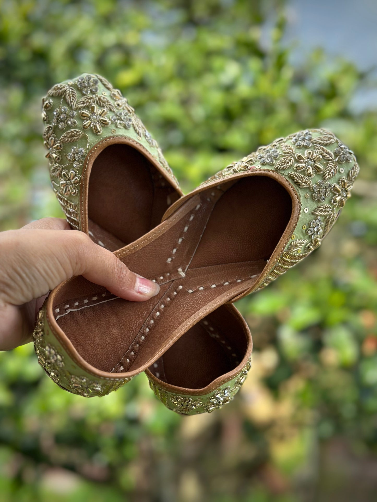 Punjabi jutti with hand work